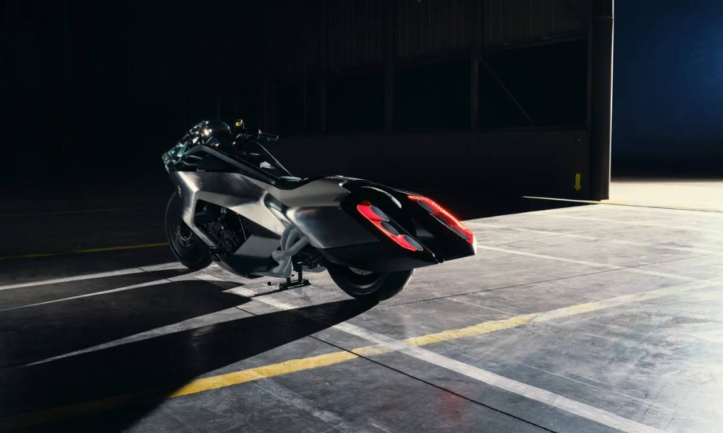 BMW Vision K18 z silnikiem 1800 cm³. Jakie ma osiągi, specyfikację i czy trafi do produkcji?