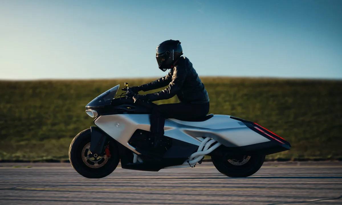 BMW Vision K18 z silnikiem 1800 cm³. Jakie ma osiągi, specyfikację i czy trafi do produkcji?
