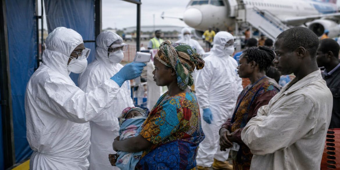 Objawy Eboli i nowa epidemia w Afryce. Czy wirus może zagrozić Polsce?