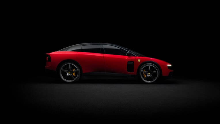 Akcje Ferrari spadają po premierze Luce. Pierwsze elektryczne Ferrari rozczarowało rynek