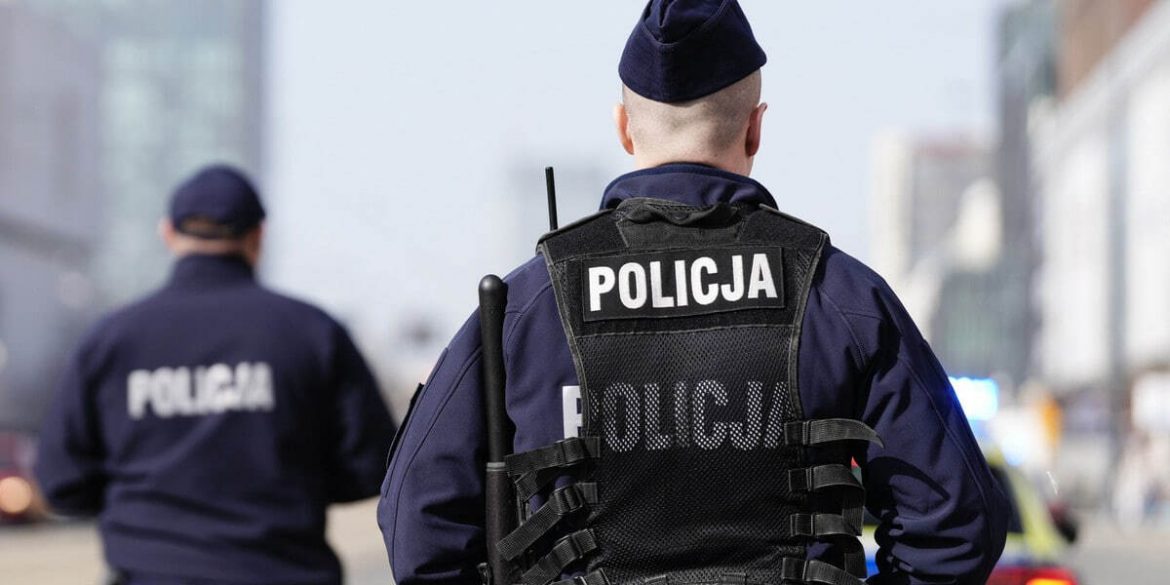 Wypadek w Poznaniu przy ul. Lechickiej. Co wiadomo po potrąceniu 21-latki przez Porsche?