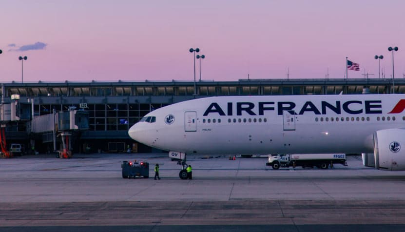 Air France odwołuje loty do Dubaju i Rijadu. Co mogą zrobić pasażerowie z Polski?