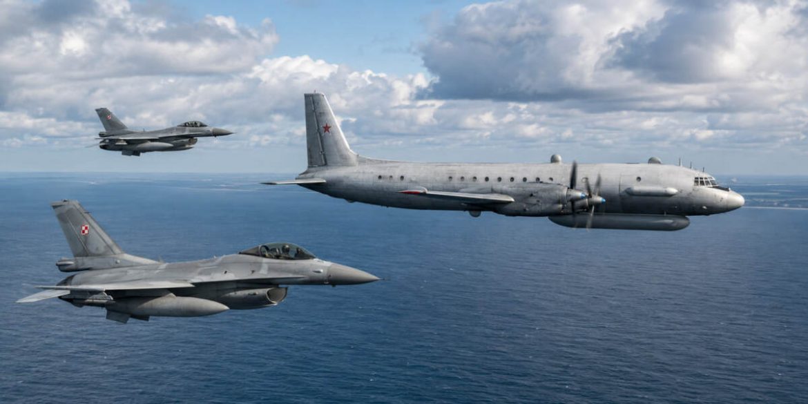 Polskie F-16 przechwyciły rosyjski Ił-20 nad Bałtykiem. Co wiadomo?