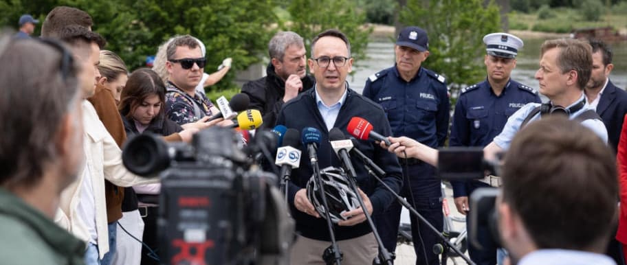 14-latek na hulajnodze bez karty rowerowej. Kiedy rodzic może dostać mandat?