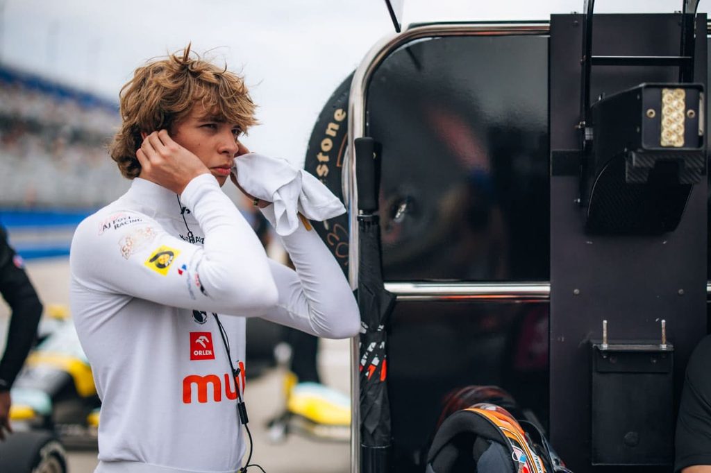 Tymek Kucharczyk przed finałem Indy NXT. Po Milwaukee traci 29 punktów